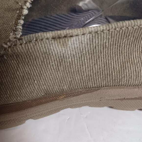 Skechers Men's Relaxed Fit Memory Foam SlipOn Comfort Canvas Grey Shoe SZ 8 READ - Picture 7 of 9